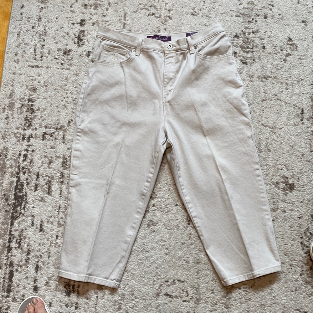Gloria Vanderbilt Capris  Denim Amanda Sz 12
